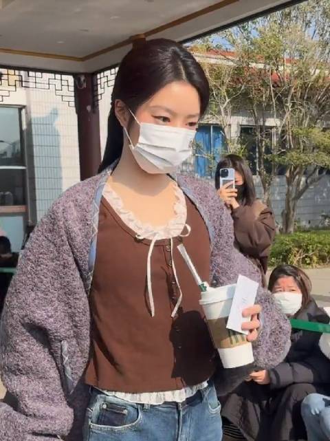 徐若晗12.17玉簟秋出妆路透