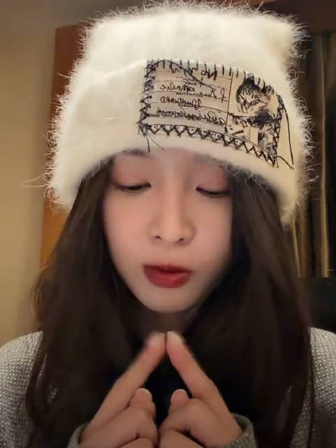 吴宣仪直播透露渴望登上喜人奇妙夜舞台