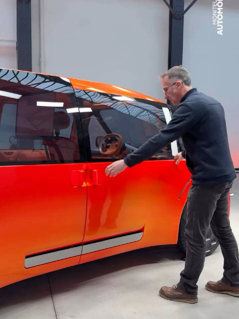 雪铁龙发布ELO概念车，无B柱对开门设计，中置驾驶座