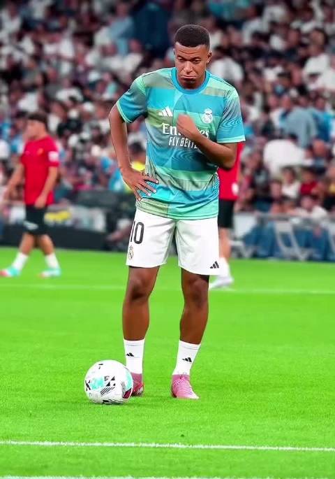 姆巴佩世界足球先生得票第三，媒体分偏低成关键短板