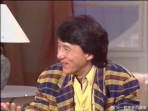 成龙大哥大爆自己的初恋情人