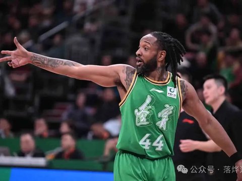 杨鸣连吃两T被罚出场，辽篮憾负北京首钢，遭遇CBA赛季首败