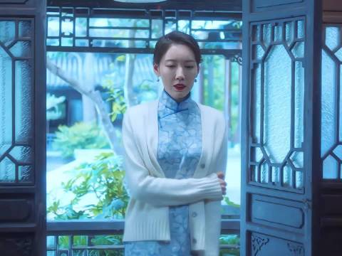 苏辞书虽然给女儿穿洋装，但苏辞书这一生却唯爱穿旗袍…… 苏辞书