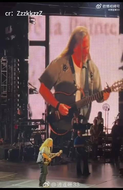 陶喆演出遇吉他手即兴solo，未弹前奏难接唱