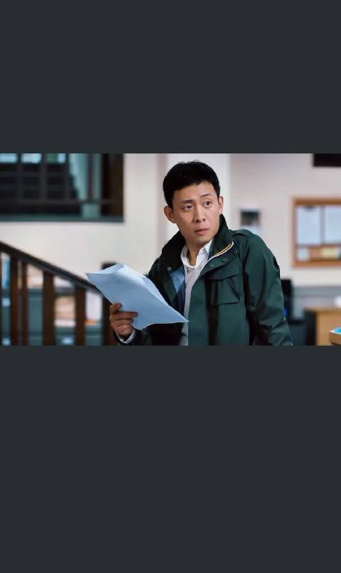 刑警队长通过监控发现了嫌疑人的秘密 电视剧解说｜重生之门｜张译 王俊凯