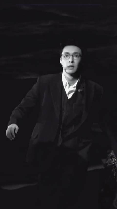 张艺兴主演音乐剧《受到召唤·敦煌》获2025年度票房冠军