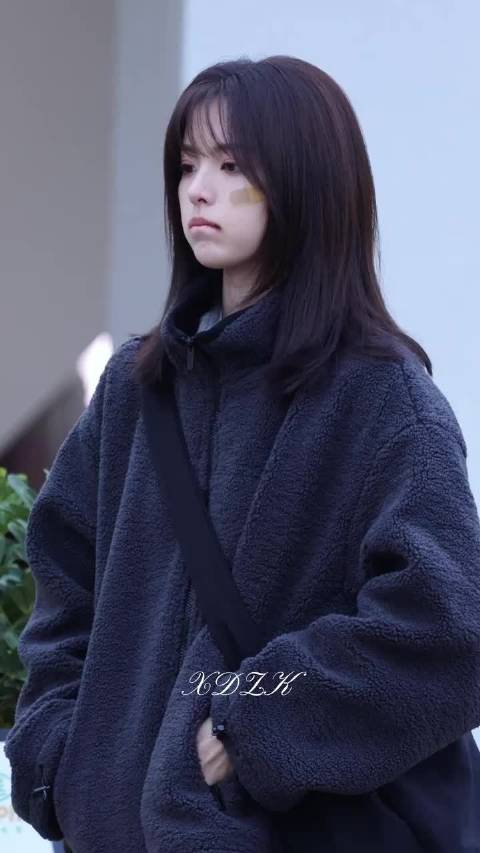 杨超越新剧路透好浓烈的破碎感，连dp都怜爱了，直接爆改超越站哥！