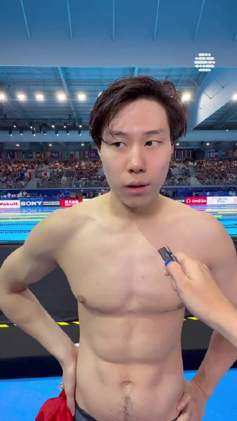 男子200米蛙泳冠军赛后采访️ ?TA给自己打10分！ 覃海洋获200蛙冠军