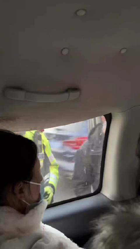 驾校教练超载被查吊销驾照