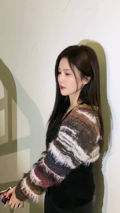 白鹿粉丝深情告白偶像,赞其如日出日落般美好