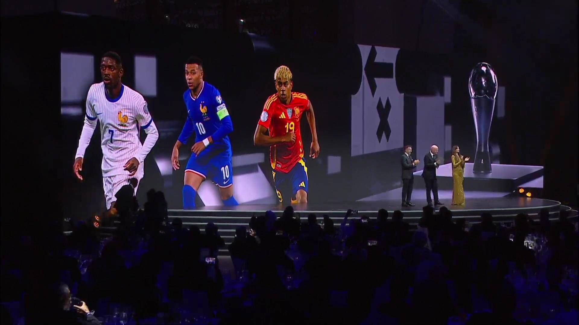 在国际足联世界足球先生中投票第一给亚马尔的国家队教练有