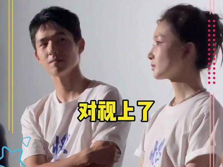 八卦媒体曝刘昊然周冬雨未分手