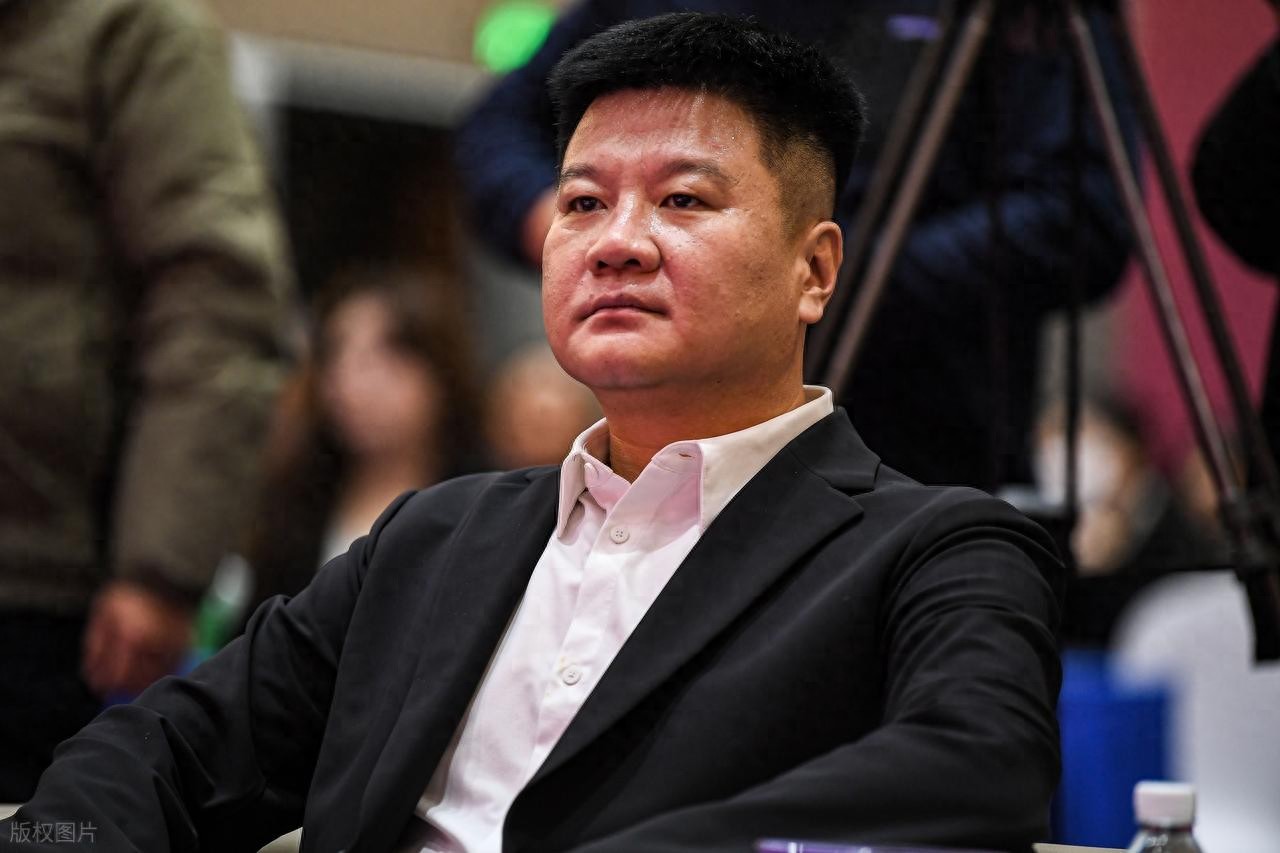 中超一夜3大转会-前国脚投奔李金羽 吴曦留守申花 徐正源无缘国安