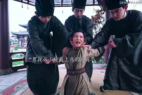 女人半夜，在家里挖出大量黄金 …好剧推荐 吴谨言 秦岚