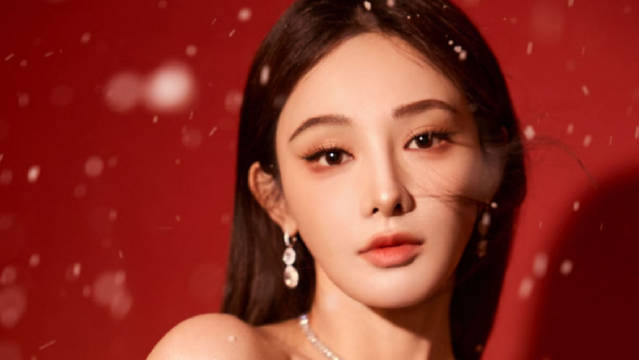 彭小苒新剧一个眼神，就足以掀翻影视圈