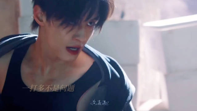 双轨｜的未来不能没有你|||何与｜费启鸣