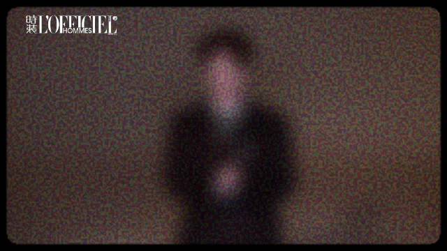 张艺兴登时装男士十二月闭年刊封面