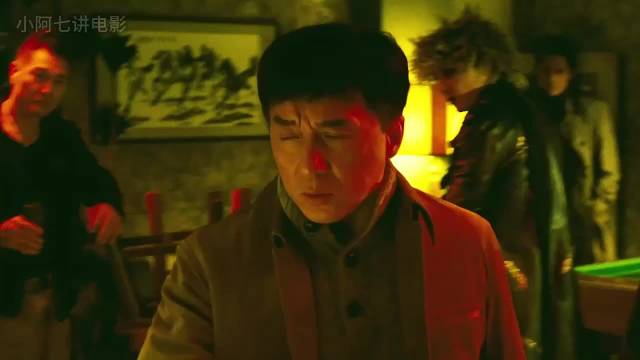 成龙新宿事件揭露利益面前兄弟情破裂