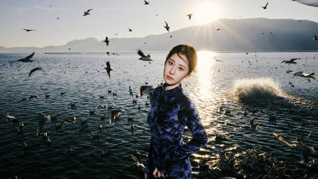 张碧晨登OK十二月刊封面，演绎云南烟火山水