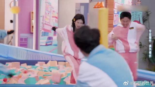 白鹿百米冲刺！拖着欧豪原地转圈，豪哥差点吐了