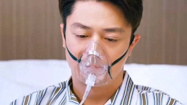 助理简直就是他肚子里的蛔虫，这也能听懂？