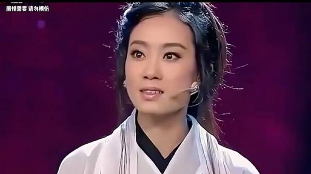 贾玲穿越小品引爆笑点