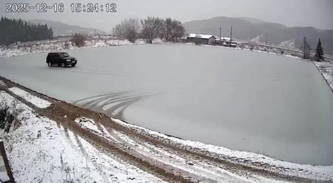 重车不要在冰面玩漂移