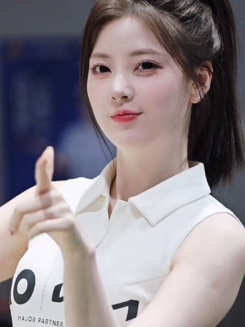 甜美系车模：泡面，小哈娜，春晓