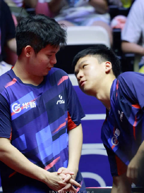 乒超回顾，有人是站不稳还是故意站不稳