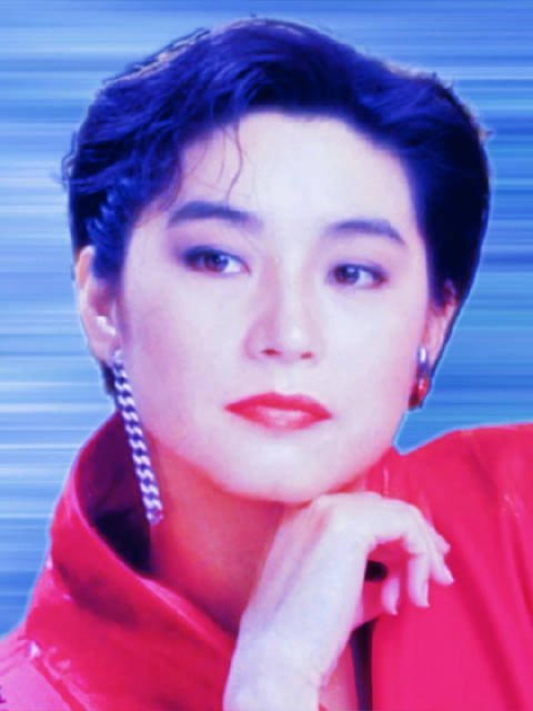 林青霞短发造型展现港风飒爽明艳