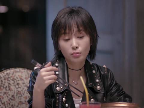 曲筱绡无心之举引争议，欢乐颂2主演卷入风波