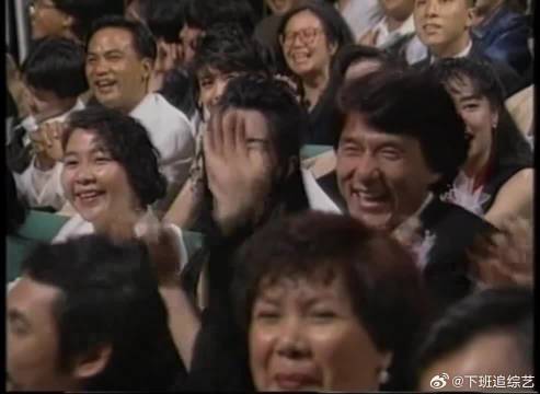 张曼玉领奖直言奖在我手，随便你们怎么说