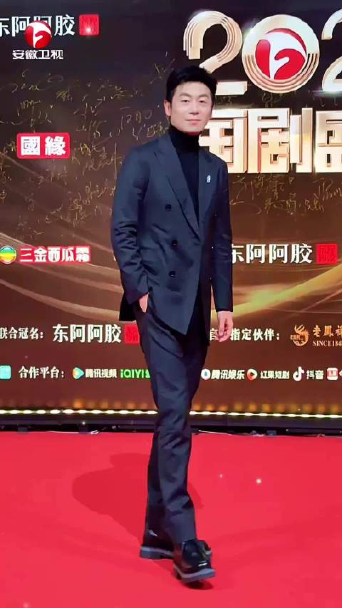 40➕的朱老师气质状态依然很行 @朱亚文 @朱亚文影迷团