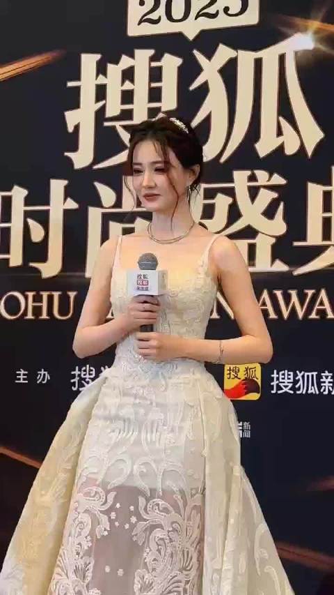 徐璐回应不进组，坦言静待优质剧本