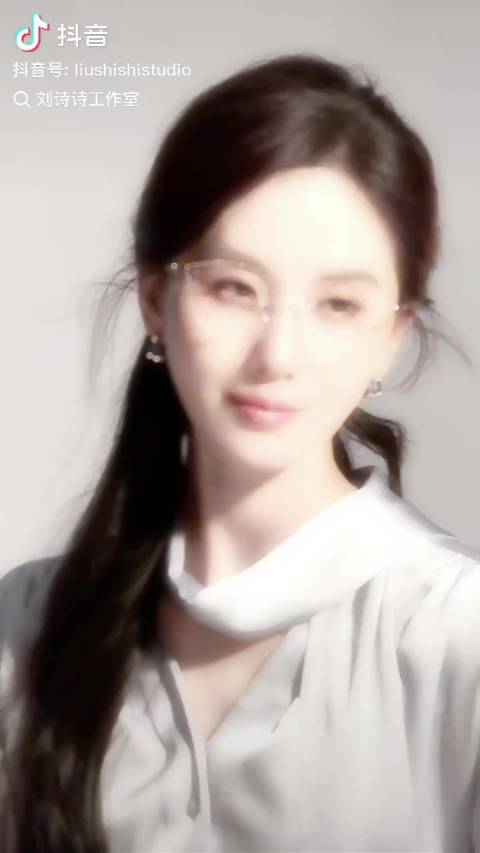 俺不中嘞，打开视频攻我一脸