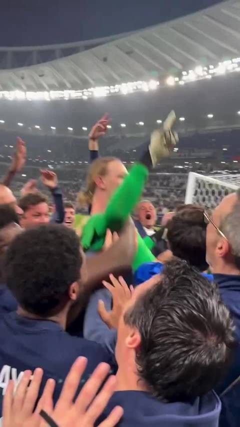 点球大战四连扑 萨福诺夫助大巴黎夺冠