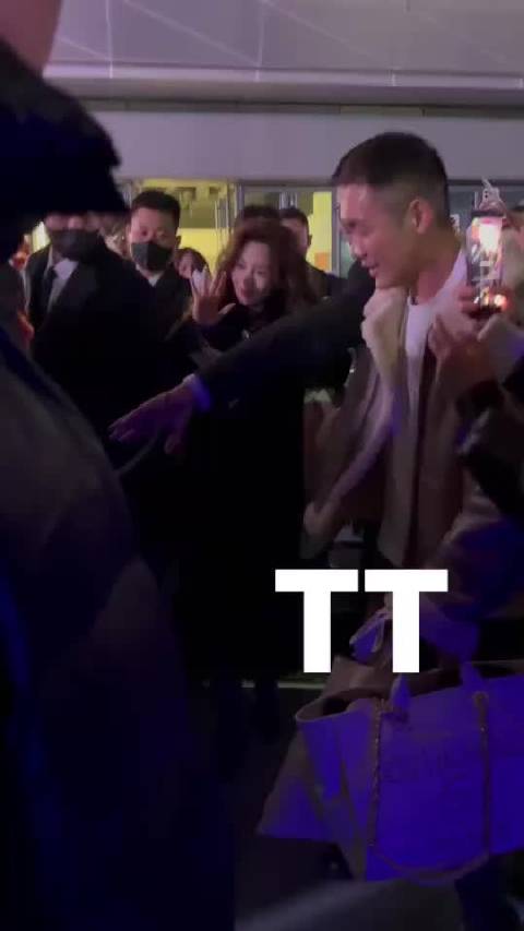 喜欢看鼻姐和粉丝互动的视频，姐姐永远温温柔柔的