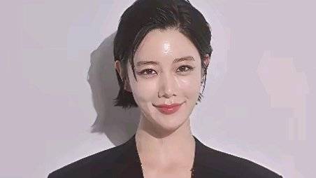 《情圣3》主演阵容公布，克拉拉缺席引疑惑