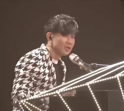 这就是小品和音乐灵魂融合的表演