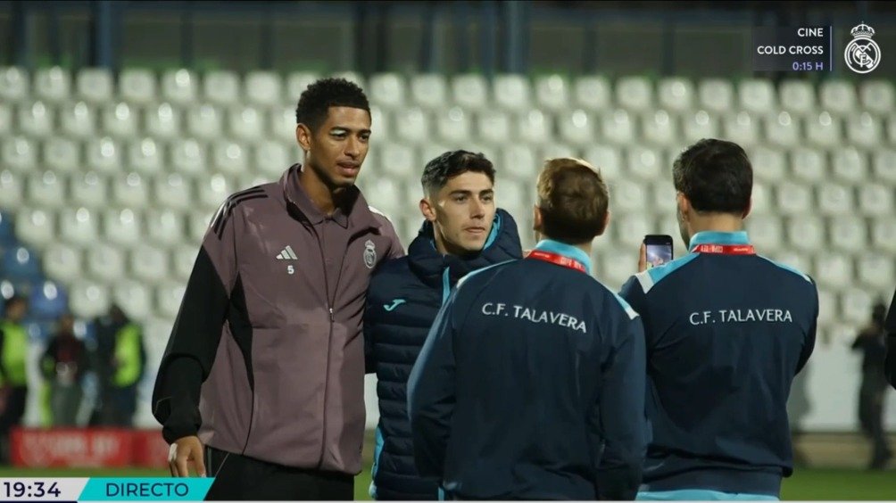 赛前的贝林厄姆成为打卡景点