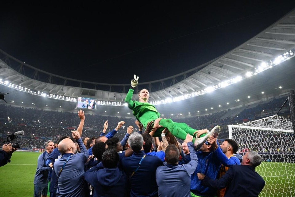 巴黎vs弗拉门戈点球大战：萨福诺夫4度扑点，两队合计仅射进3球