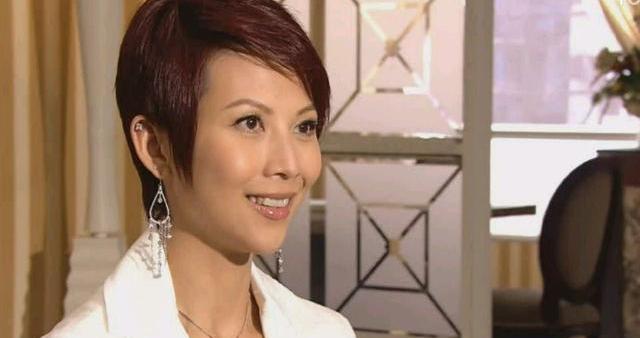 二刷《珠光宝气》：一个中年女人的最大清醒：从不审判自己