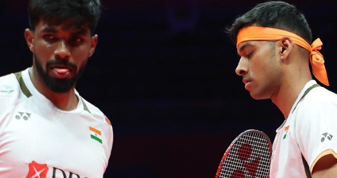 李诗沣带伤迎战奈良冈，石宇奇对阵周天成，能否稳住出线希望？