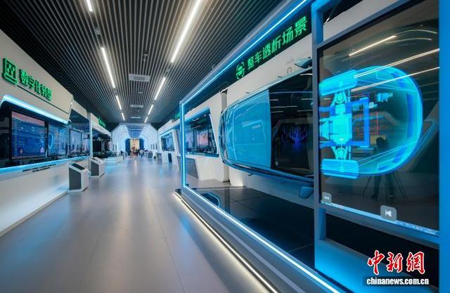 图为位于合川高新区黄金组团的重庆市智能网联新能源汽车零部件产业园展示中心。刘勇 摄