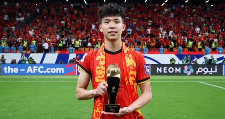 中超最新身价：王钰栋领衔，三国脚破百万