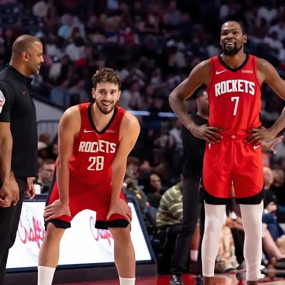 火箭冲冠竟藏1“杀手”？他应该当姚明用 解放2点可三级跳