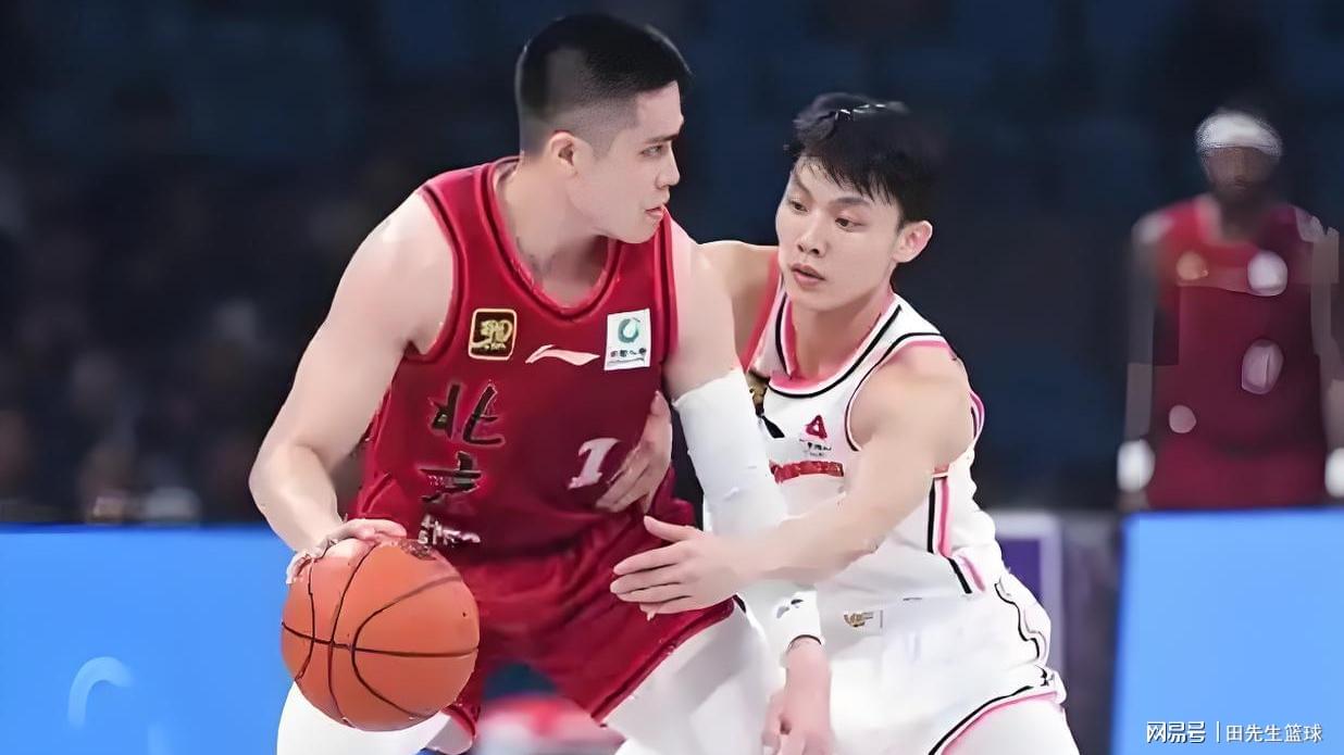 同样是国产后卫的佼佼者，徐杰和陈盈骏本赛季根本不是一个级别！