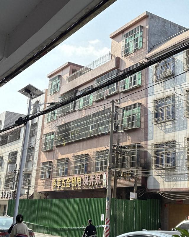 事发五金店。澎湃新闻记者 陈灿杰 图