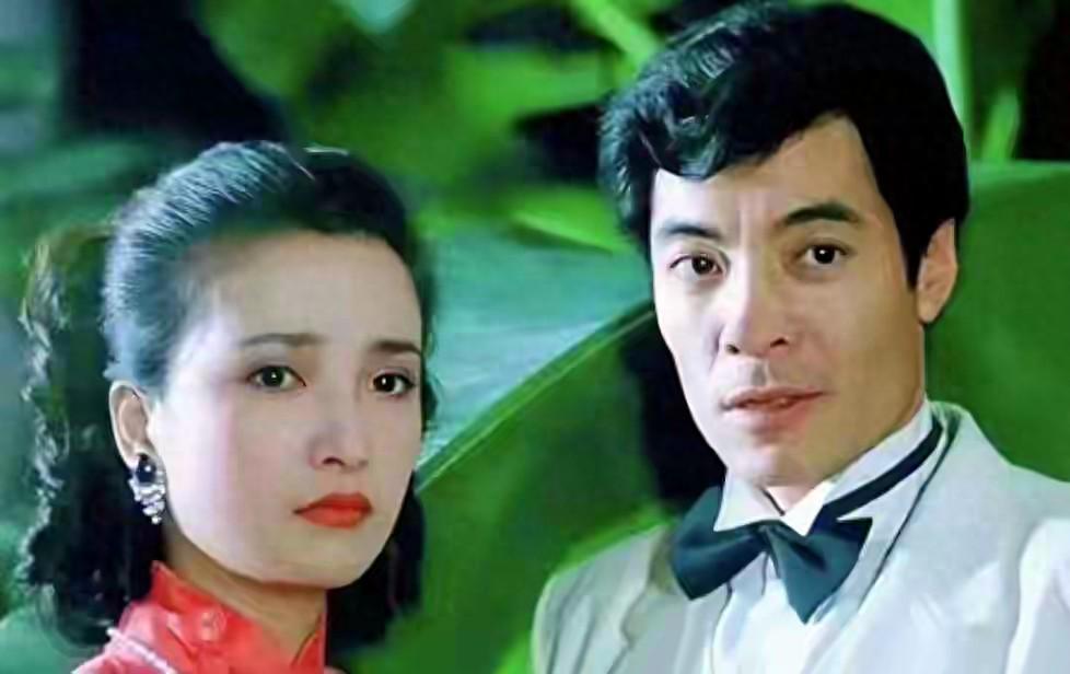 许亚军疑似为何晴付10年抗癌费用和生活费 下7次病危通知仍不放弃