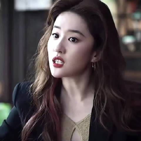 刘亦菲赵露思新剧《许我一个耀眼玫瑰的故事》引关注